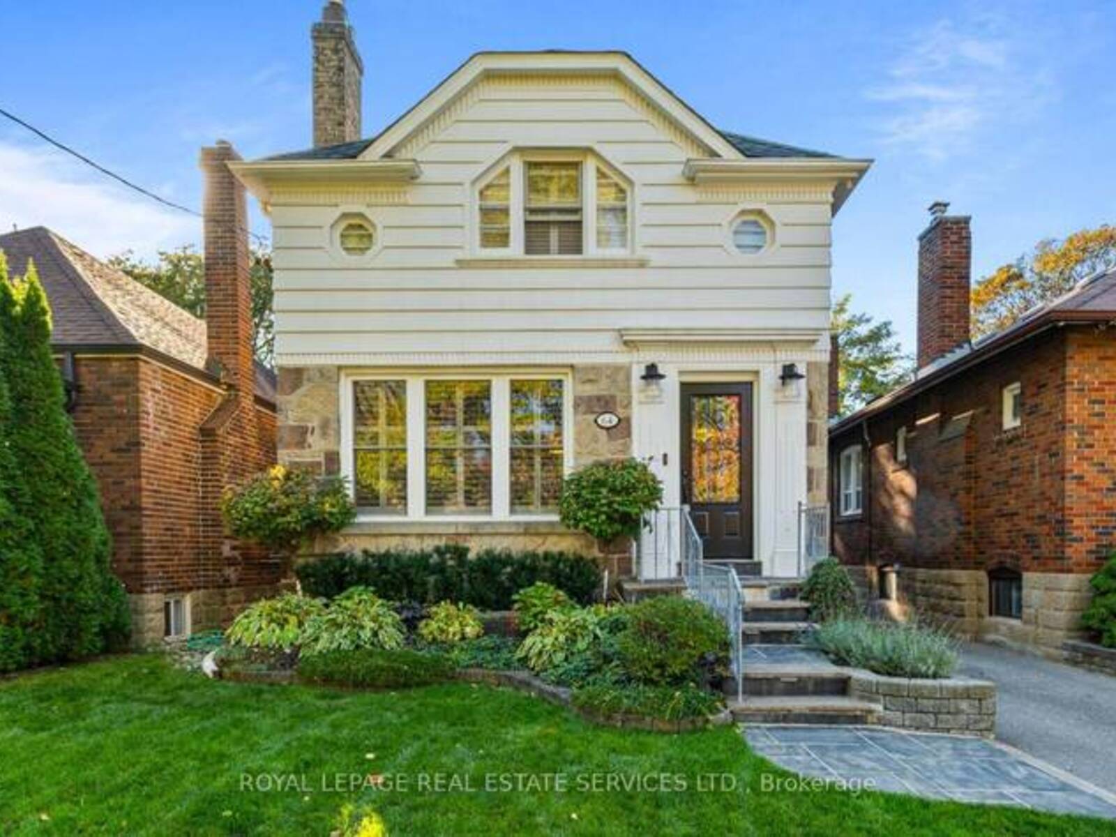 64 CLIVEDEN AVENUE, Toronto, Ontario M8Z 3N1