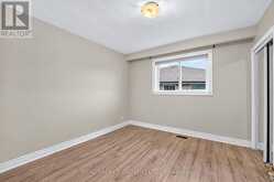 27 VANGE CRESCENT | Toronto Ontario | Slide Image Fifteen