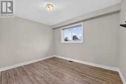 27 VANGE CRESCENT | Toronto Ontario | Slide Image Sixteen