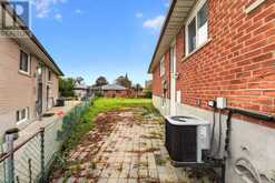 27 VANGE CRESCENT | Toronto Ontario | Slide Image Forty-one