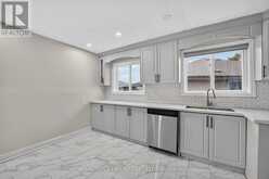 27 VANGE CRESCENT | Toronto Ontario | Slide Image Seven