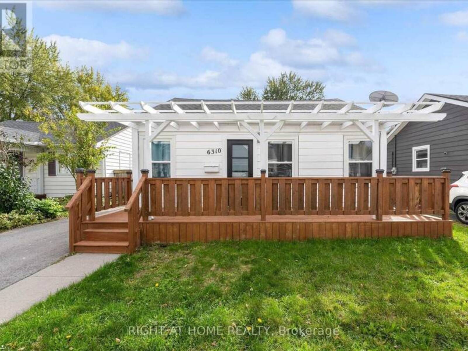 6310 SKINNER STREET, Niagara Falls, Ontario L2G 2Y7