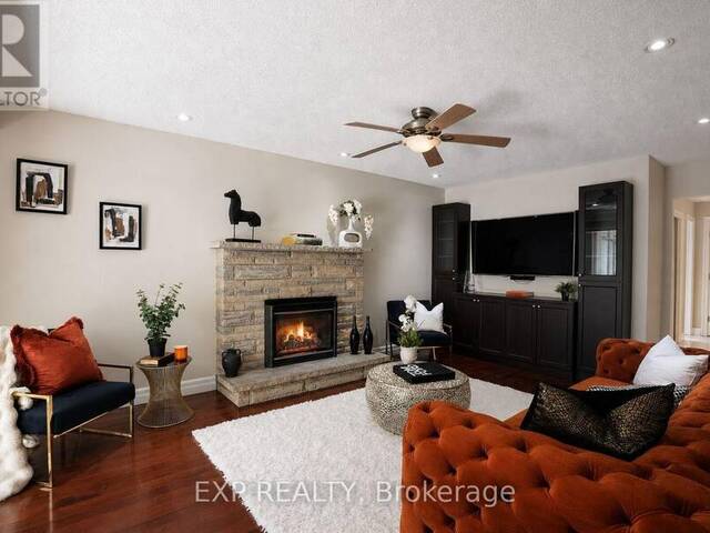 74 HENDERSON DRIVE Whitby Ontario, L1N 7Y8 - 5 Bedrooms Home For Sale