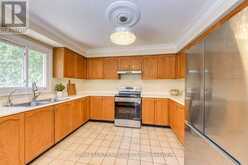 102 SUNFOREST DRIVE | Brampton Ontario | Slide Image Eighteen