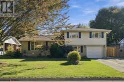 15 MEADOW ROAD | Brantford Ontario | Slide Image One