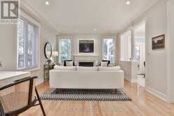 12 A PREAKNESS DRIVE | Toronto Ontario | Slide Image Four
