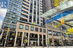 1708 - 1121 BAY STREET | Toronto Ontario | Slide Image Two