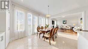 9 BACKHOUSE DRIVE | Richmond Hill Ontario | Slide Image Ten