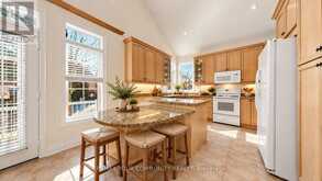 45 MANORWOOD DRIVE | Markham Ontario | Slide Image Sixteen