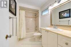 130 SOLINGATE DRIVE | Oakville Ontario | Slide Image Twenty-seven