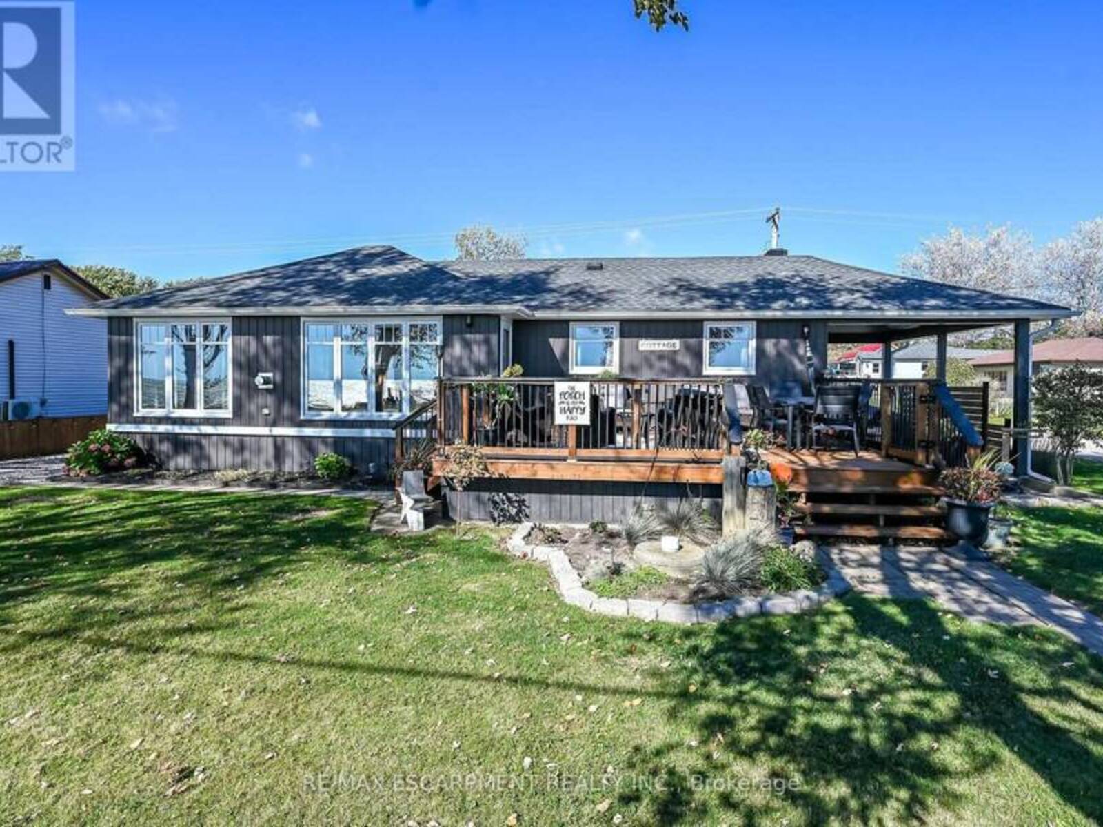 233 BLUE WATER PARKWAY, Selkirk, Ontario N0A 1P0