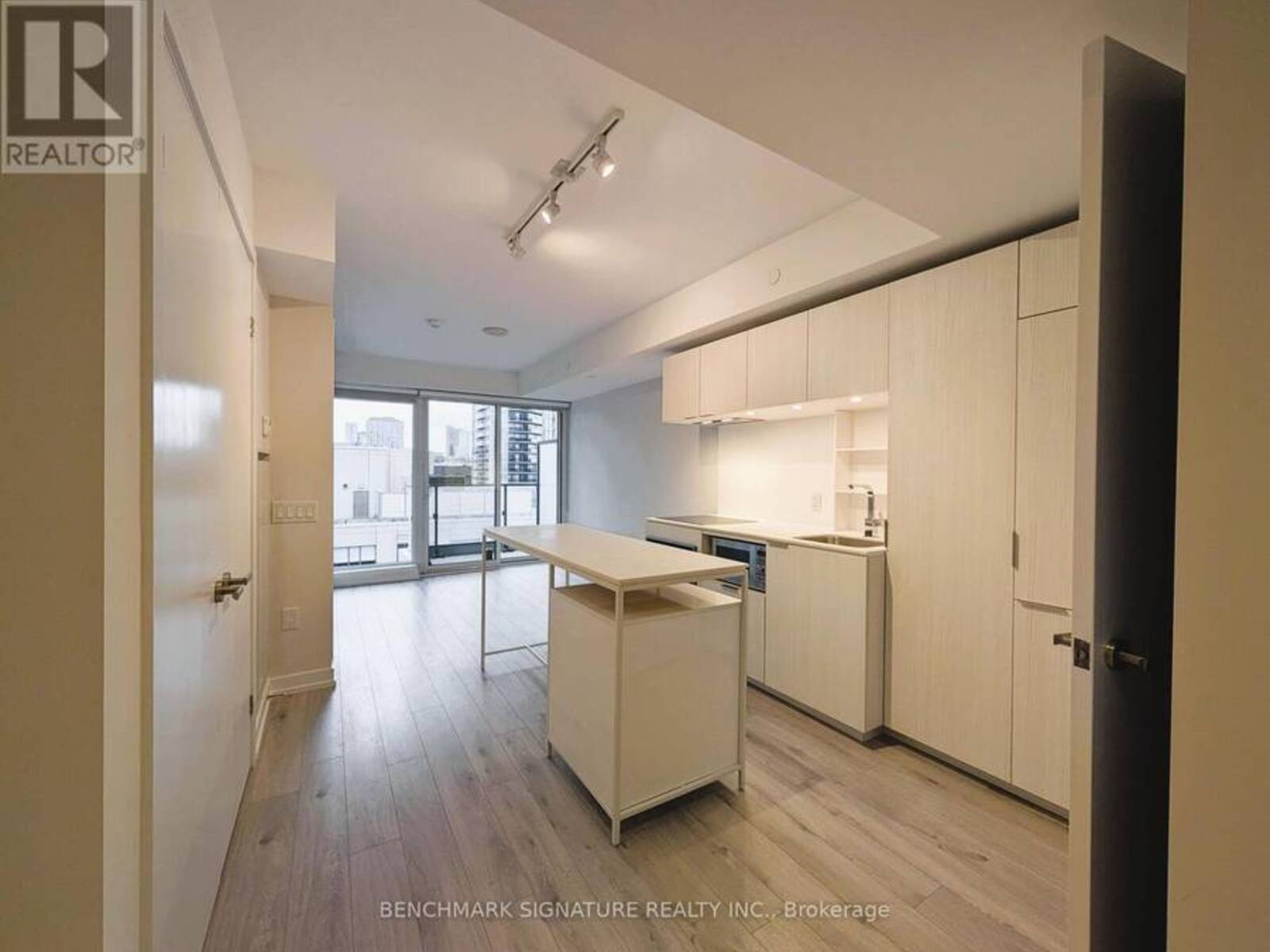 1812 - 77 SHUTER STREET, Toronto, Ontario M5B 0B8