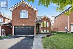 4 BRECKEN DRIVE | Georgina Ontario | Slide Image One