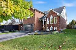 4 BRECKEN DRIVE | Georgina Ontario | Slide Image Four