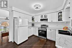 169 EMMS DRIVE | Barrie Ontario | Slide Image Seventeen