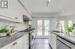 2093 SHORNCLIFFE BOULEVARD | Oakville Ontario | Slide Image Twelve