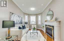 2093 SHORNCLIFFE BOULEVARD | Oakville Ontario | Slide Image Sixteen
