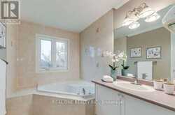 2093 SHORNCLIFFE BOULEVARD | Oakville Ontario | Slide Image Twenty