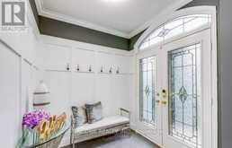 2093 SHORNCLIFFE BOULEVARD | Oakville Ontario | Slide Image Three
