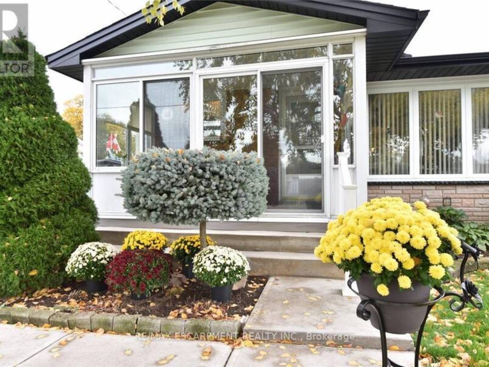 137 FIELDING CRESCENT, Hamilton, Ontario L8V 2P7