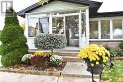 137 FIELDING CRESCENT | Hamilton Ontario | Slide Image One