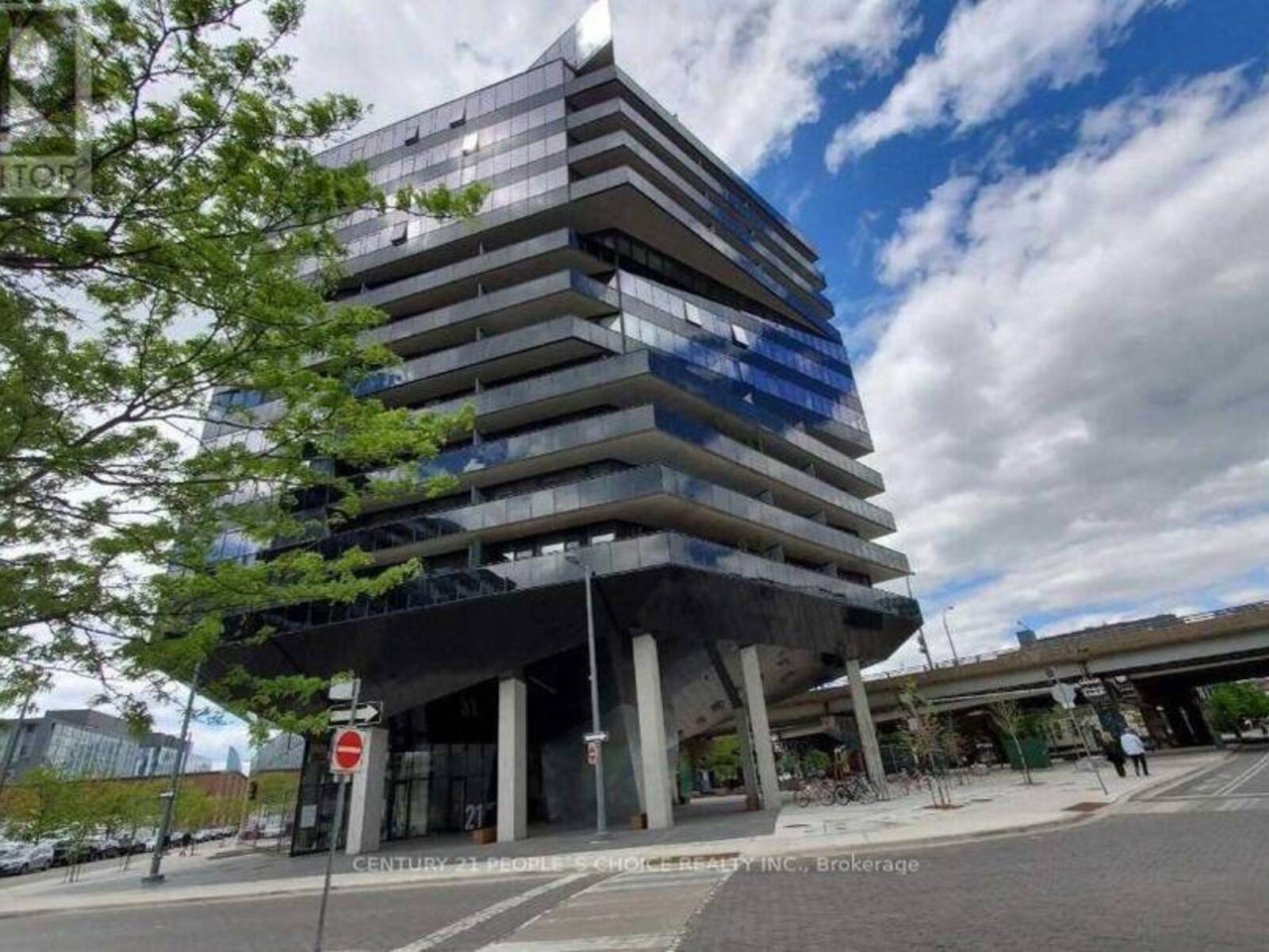 614 - 21 LAWREN HARRIS SQUARE, Toronto, Ontario M5A 0T4