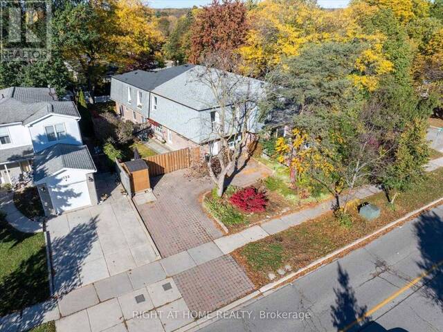 124 SPRINGHEAD GARDENS Richmond Hill Ontario, L4C 5C4 - 4 Bedrooms Home For Sale