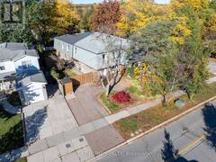 124 SPRINGHEAD GARDENS Richmond Hill Ontario, L4C 5C4
