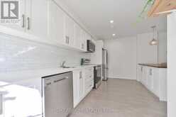124 SPRINGHEAD GARDENS | Richmond Hill Ontario | Slide Image Sixteen