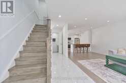 124 SPRINGHEAD GARDENS | Richmond Hill Ontario | Slide Image Eight