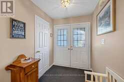 4114 PINCAY OAKS LANE | Burlington Ontario | Slide Image Four