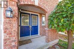 4114 PINCAY OAKS LANE | Burlington Ontario | Slide Image Five