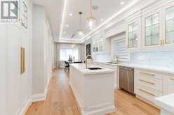 161 THE KINGSWAY | Toronto Ontario | Slide Image Eight