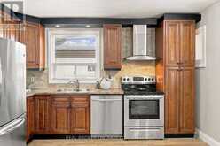 52 DUDHOPE AVENUE | Cambridge Ontario | Slide Image Eight