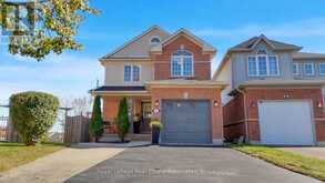 31 CROCKETT PLACE | Clarington Ontario | Slide Image One