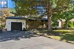 869 CONDOR DRIVE | Burlington Ontario | Slide Image Three