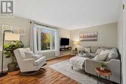 46 CHESTERTON LANE | Guelph Ontario | Slide Image Ten