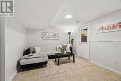 46 CHESTERTON LANE | Guelph Ontario | Slide Image Twenty
