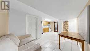 32 ALLONSIUS DRIVE | Toronto Ontario | Slide Image Twenty-eight