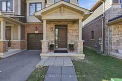 19 HIBISCUS LANE | Hamilton Ontario | Slide Image Two