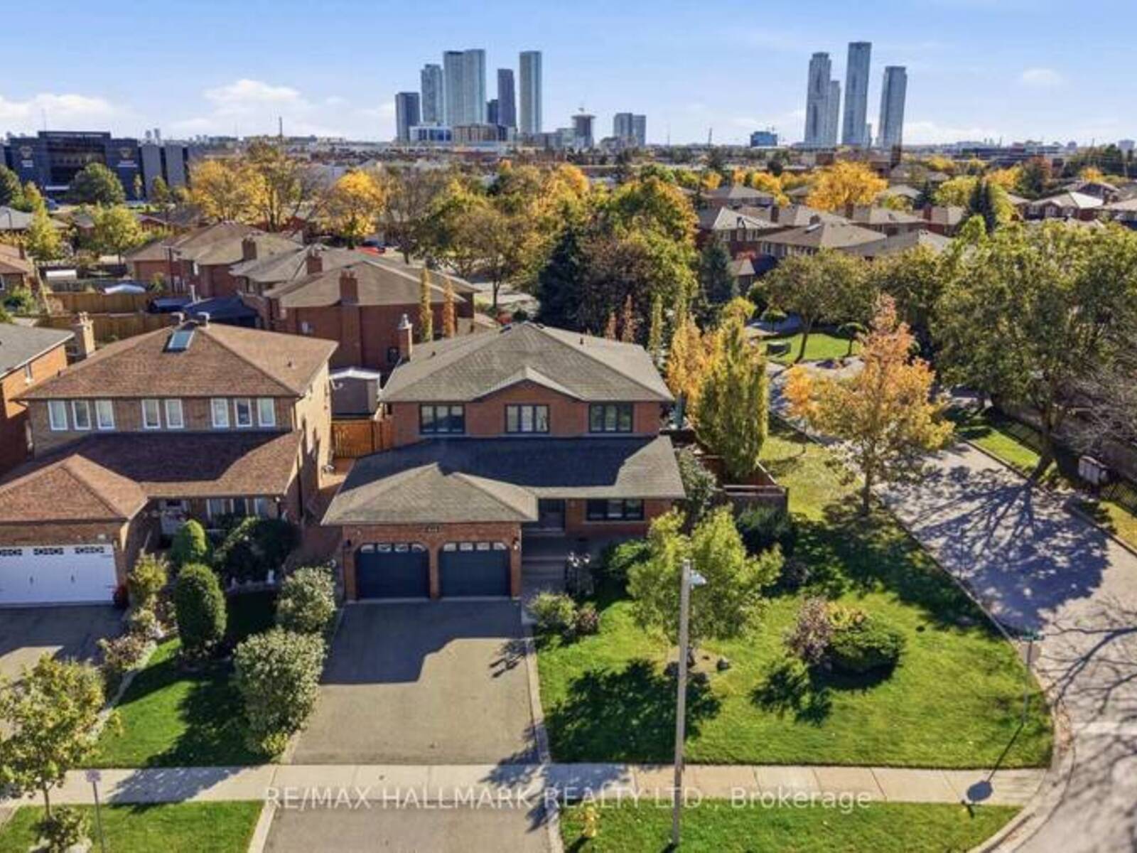 414 BELVIEW AVENUE, Vaughan, Ontario L4L 7T5