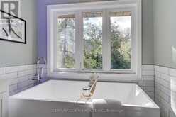 27 ANDERSON PLACE | Aurora Ontario | Slide Image Thirty-two