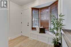 27 ANDERSON PLACE | Aurora Ontario | Slide Image Five