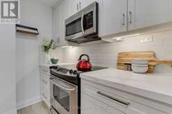 27 ANDERSON PLACE | Aurora Ontario | Slide Image Eight