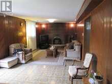 8 NEWLOVE COURT | Toronto Ontario | Slide Image Thirteen