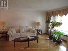 8 NEWLOVE COURT | Toronto Ontario | Slide Image Two