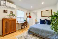 31 DAVIES CRESCENT | Toronto Ontario | Slide Image Thirteen