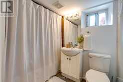 31 DAVIES CRESCENT | Toronto Ontario | Slide Image Twenty-five