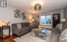 164 CARLYLE CRESCENT | Aurora Ontario | Slide Image Nine