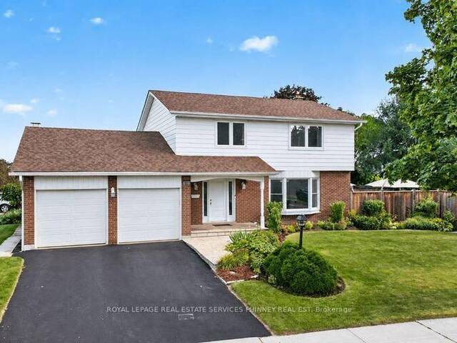838 SADDLE CRESCENT Mississauga Ontario, L4Y 2V8 - 5 Bedrooms Home For Sale